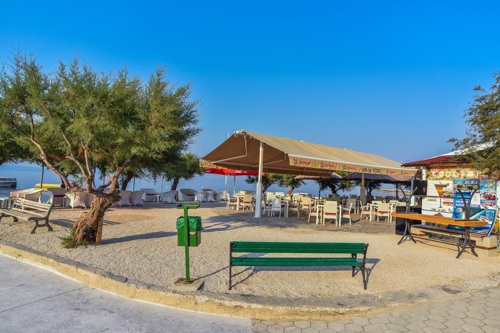 Apartments Intrada Подстрана Экстерьер фото