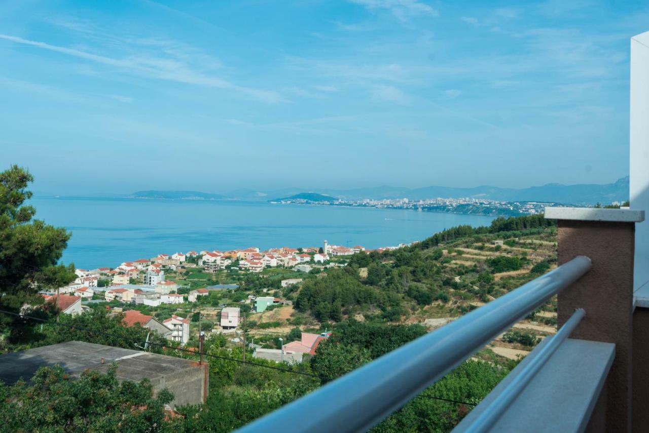 Apartments Intrada Подстрана Экстерьер фото