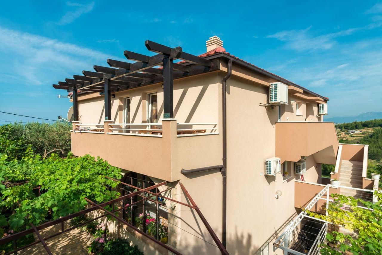 Apartments Intrada Подстрана Экстерьер фото